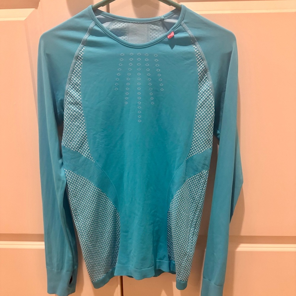 Sweaty Betty Turquoise Blue Long sleeve Lightweight Top size Medium